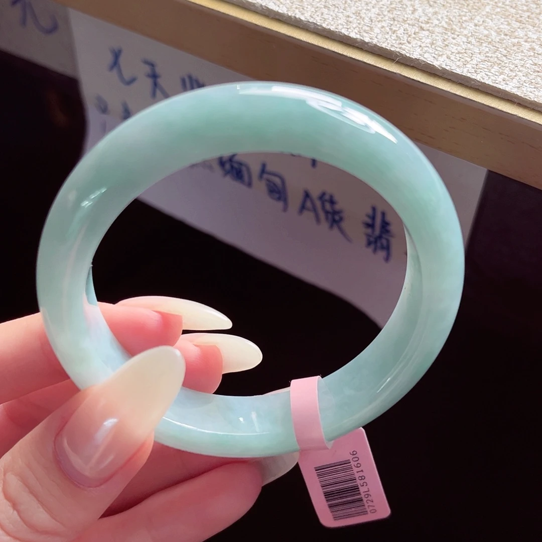 翡翠未镶嵌手镯手镯