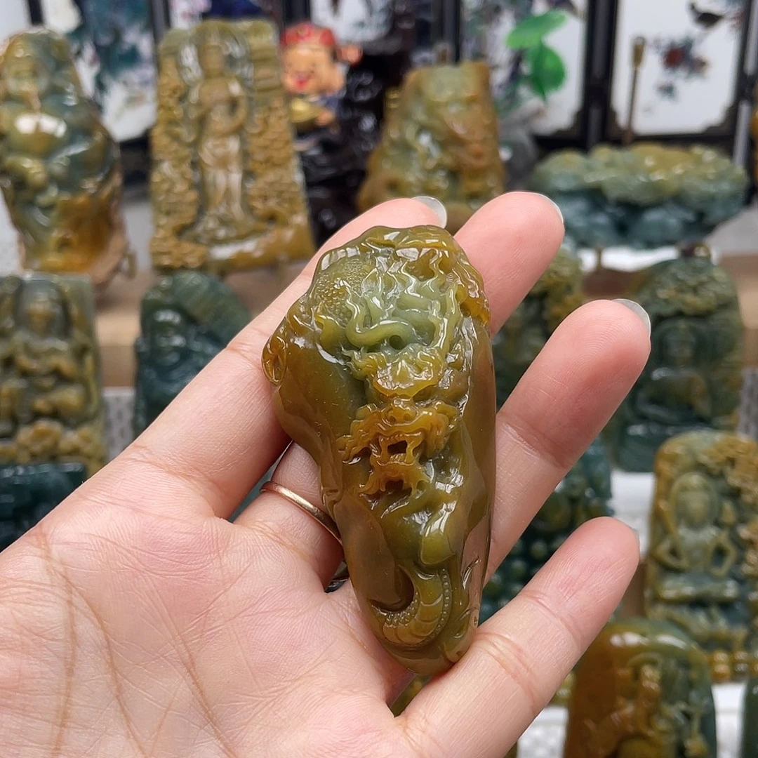 翡翠未镶嵌颈饰天然翡翠a货龙