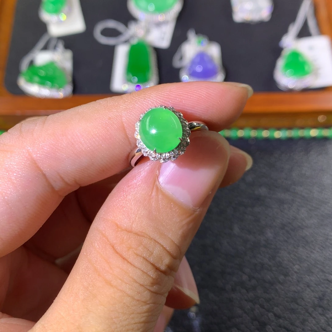 18K金镶嵌戒指翡翠小*涵翡翠