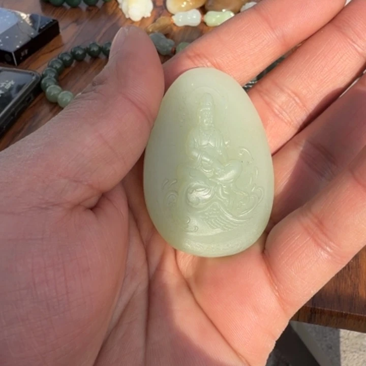 和田玉未镶嵌颈饰定制