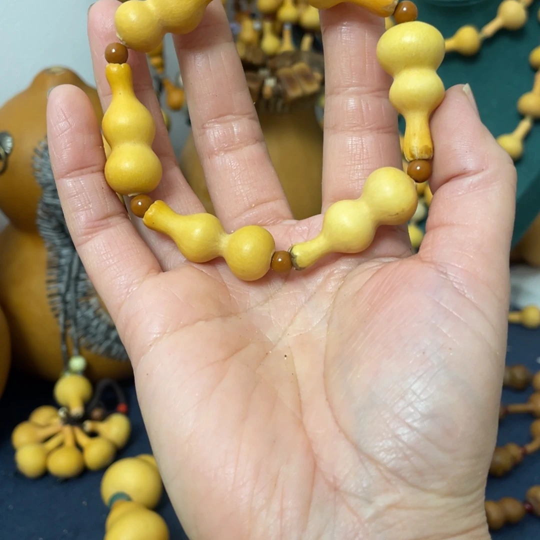 ❥****URTI狗哦哟铺路好漂亮将就跑跑就跑