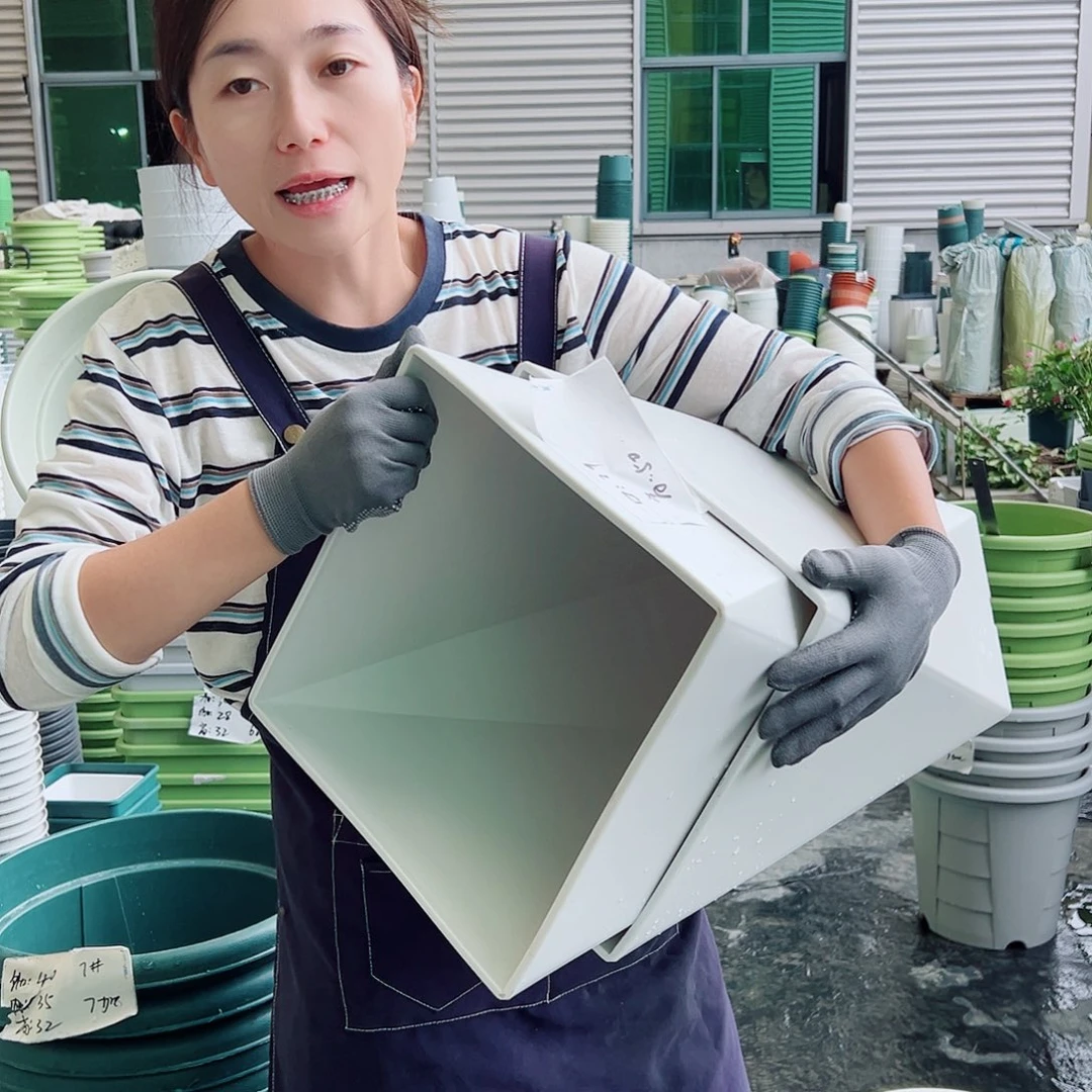 瑕疵棱形盆2个大号白色无托
