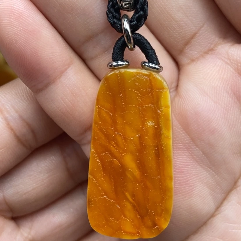 【闪购商品】琥珀颈饰未镶嵌