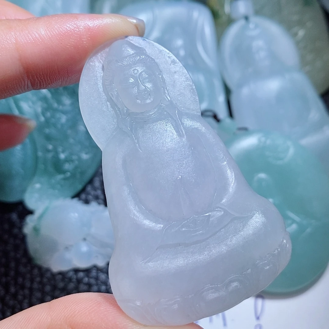 未镶嵌定制翡翠毛货付款后确认抛光