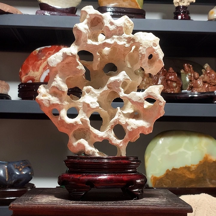 石材高29厘米宽20厘米