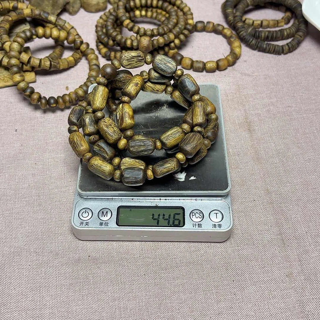 竹***泉木奇楠留疤珠44克