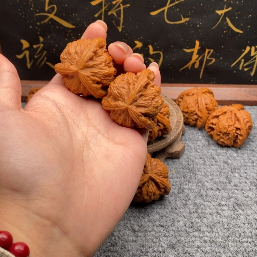 【闪购商品】吊坠文玩核桃小**油