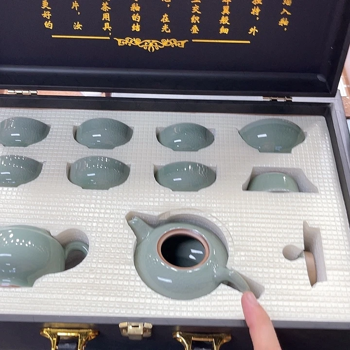 孤品茶具套装等。