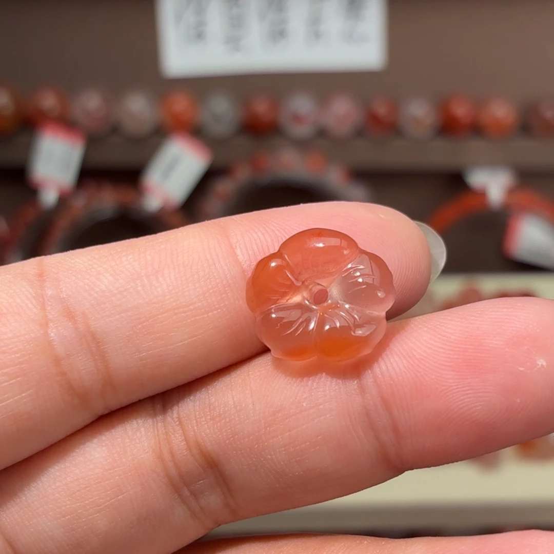 未镶嵌川料南红玛瑙有钱花