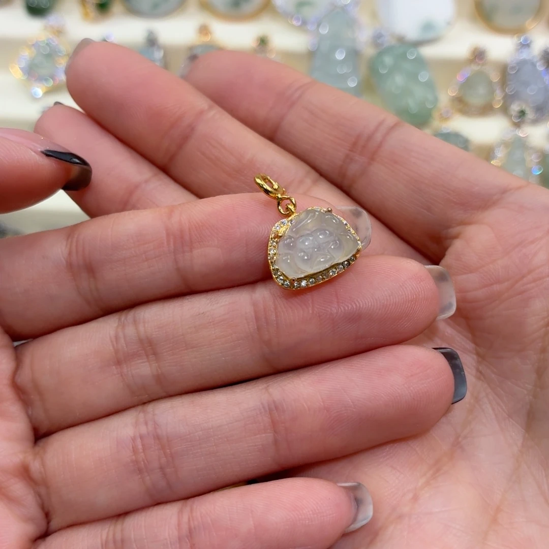 翡翠银S925镶嵌颈饰滴流