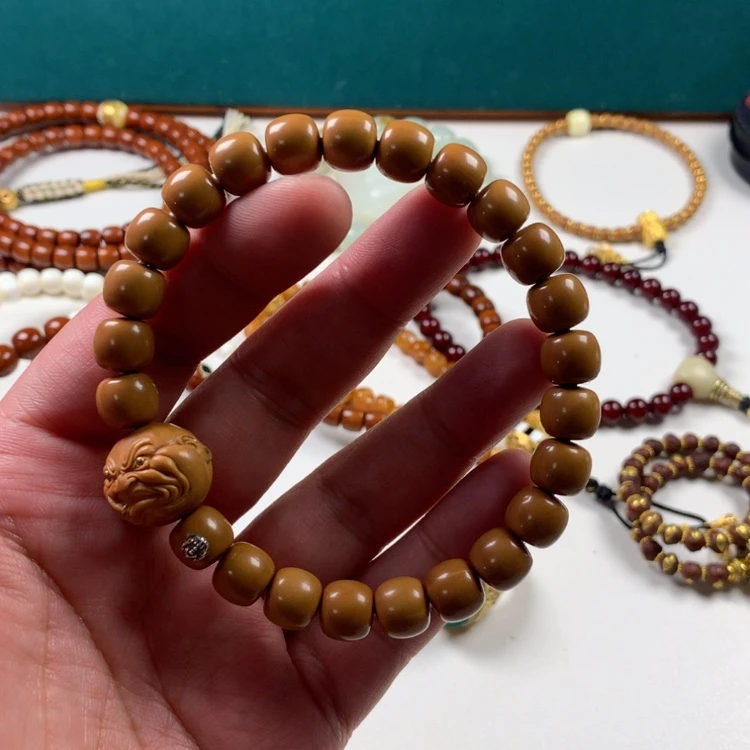 【闪购商品】猴头核桃吊坠云*。。。。。。。。。。。。。