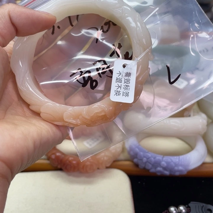 未镶嵌石英岩玉珠宝奇石吾*花