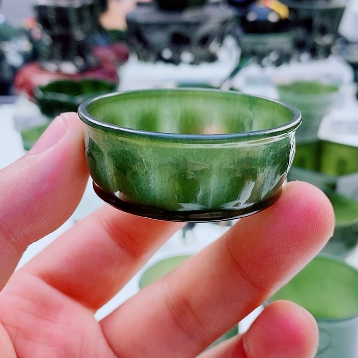 未镶嵌和田玉（青玉）把件