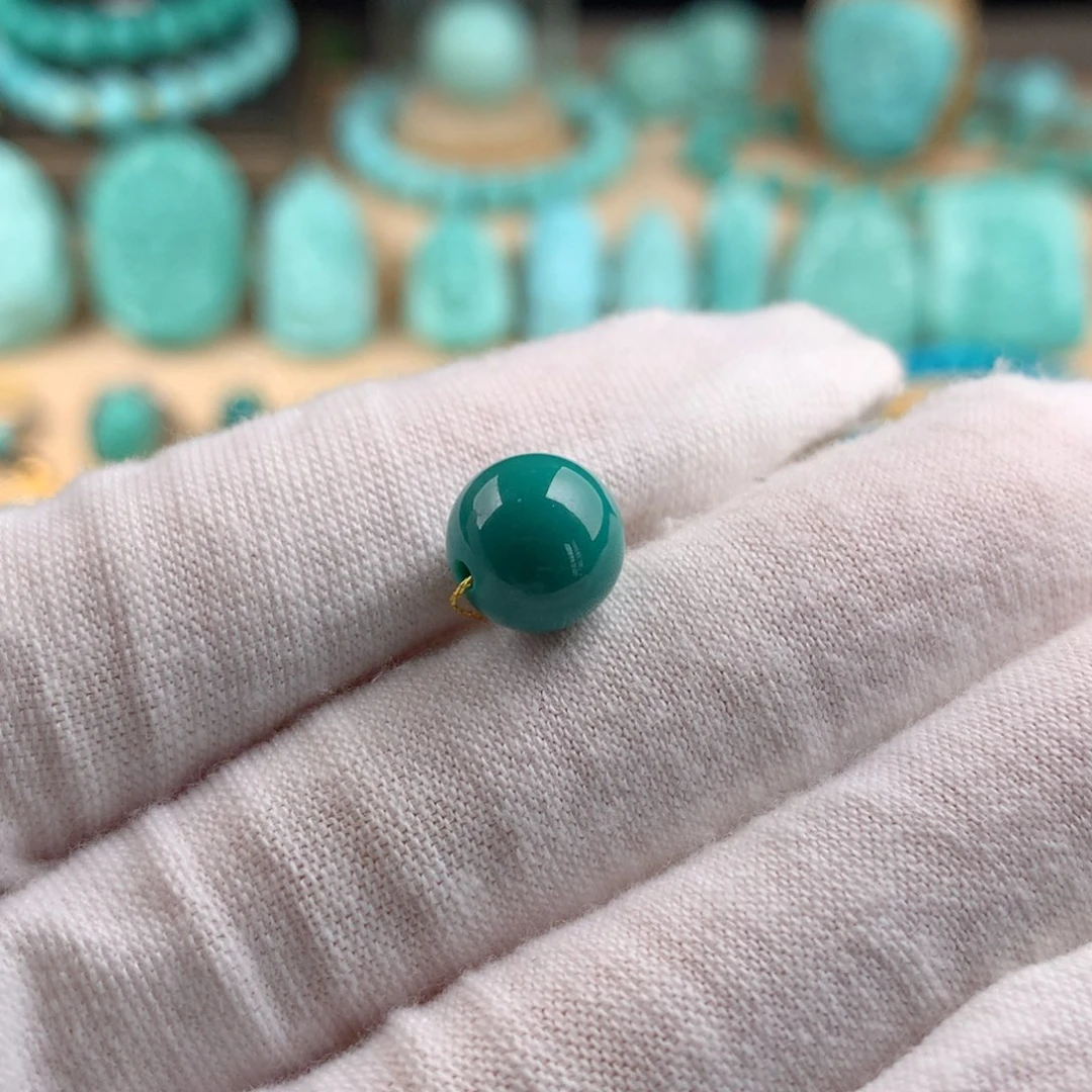 在***间绿松石未镶嵌圆珠卡10