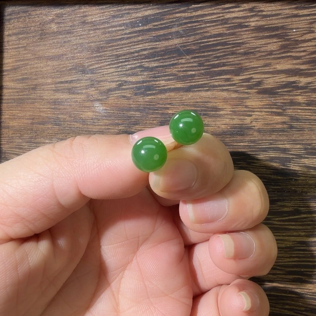 和田玉（碧玉）18K金镶嵌耳饰