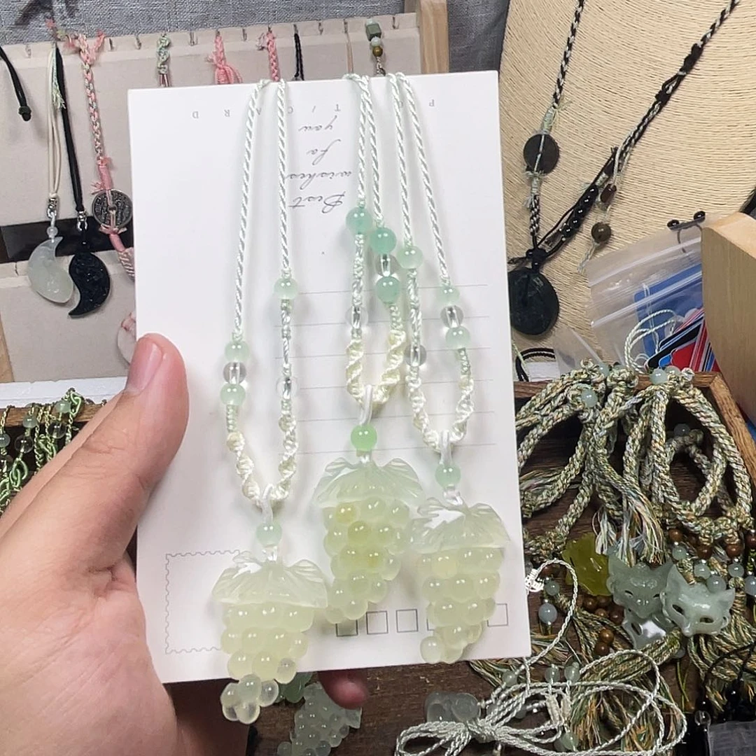 蛇纹石玉合金颈饰