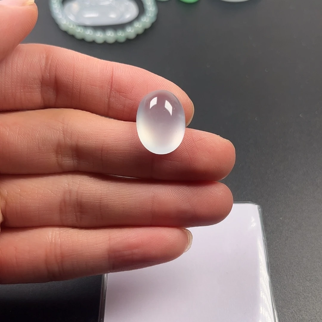 翡翠未镶嵌颈饰蛋面18.1，13.5，8.0