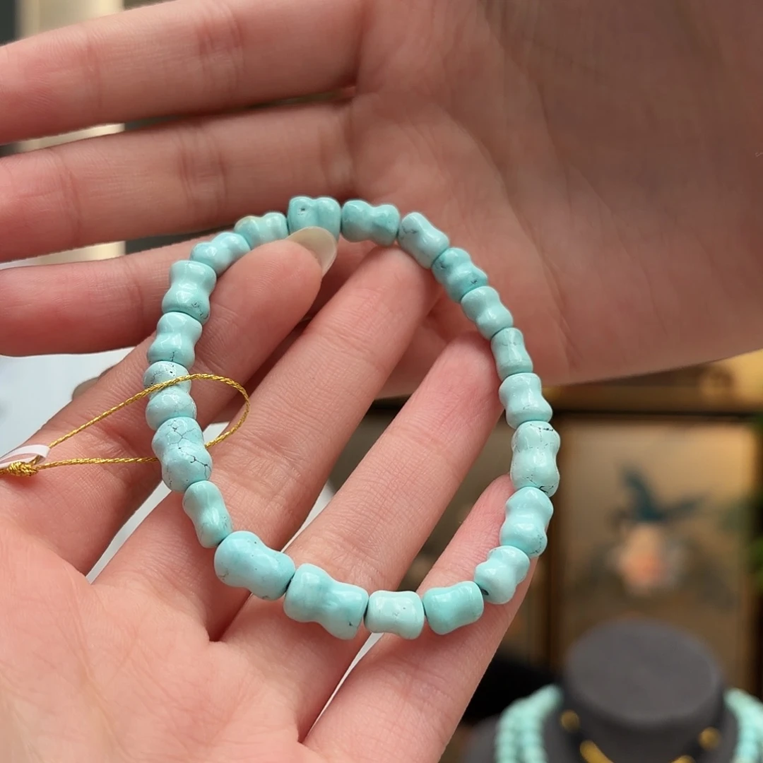 绿松石未镶嵌颈饰