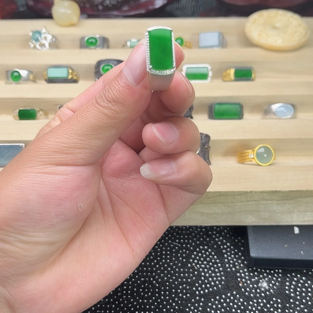 张***桂翡翠银S925镶嵌戒指