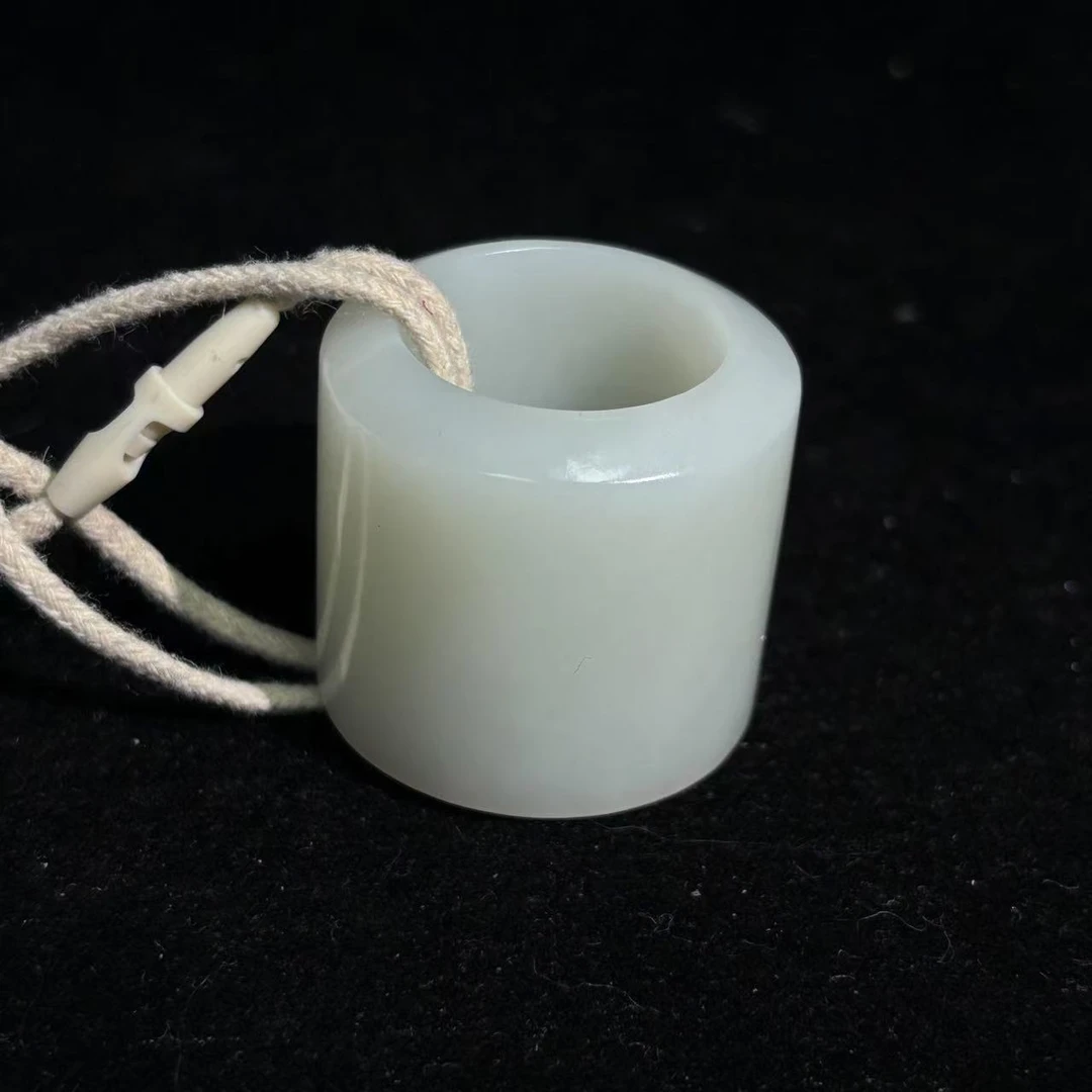 lot45 和田玉扳指/保利