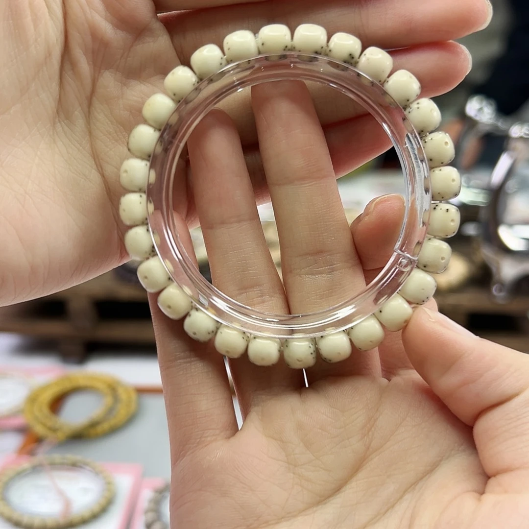 菓***李星月菩提吊坠Ll.8x7贯穿通体大光头 毕业级