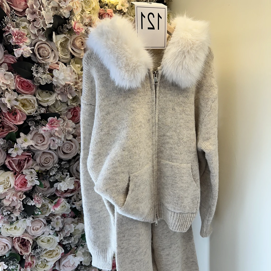 （101-130套装编号）气质网红秋冬女装针织毛衣套装时尚套装