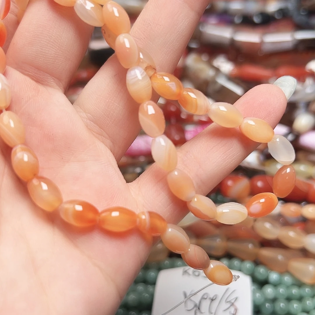 玛瑙/玉髓未镶嵌珠宝半成品K663。玛瑙一条6-9mm