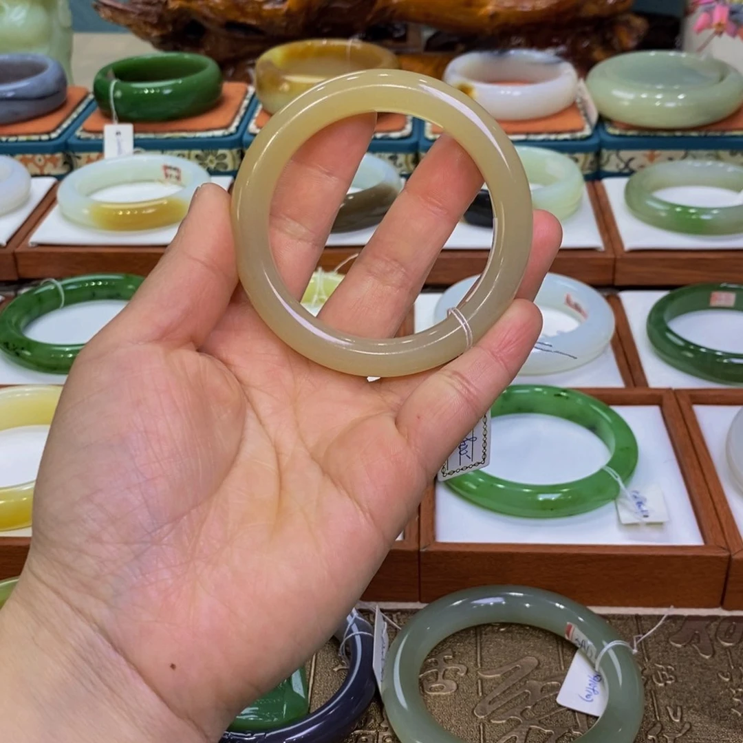 和田玉手镯未镶嵌新疆糖55