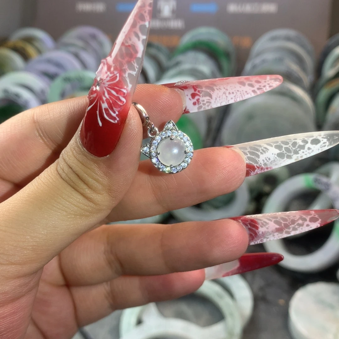 翡翠未镶嵌戒指吊坠