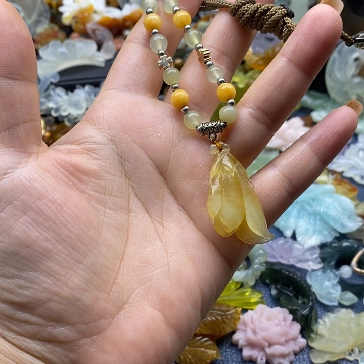 蛇纹石玉合金颈饰