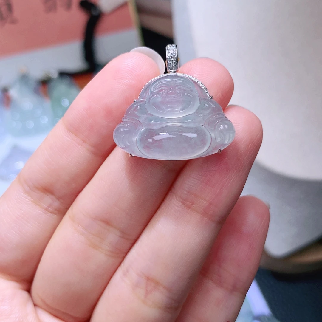 颈饰18K金镶嵌翡翠佛公