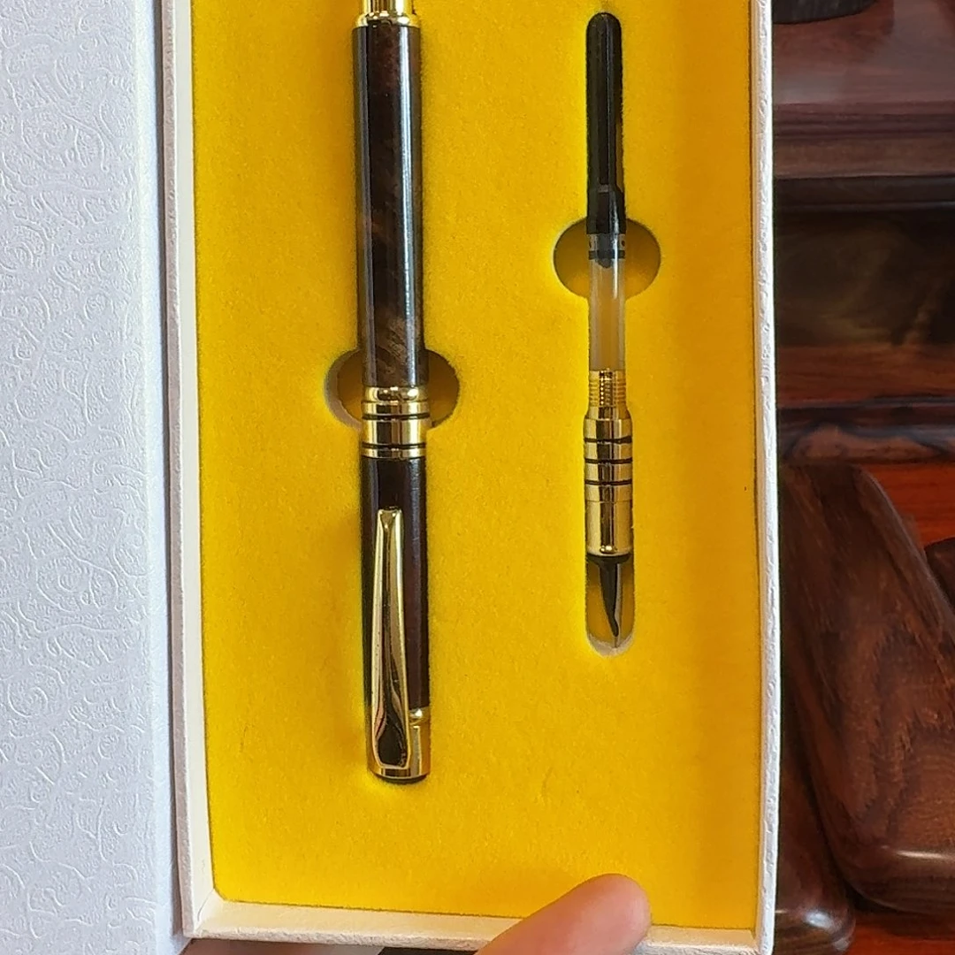 交趾黄檀（大红酸枝）