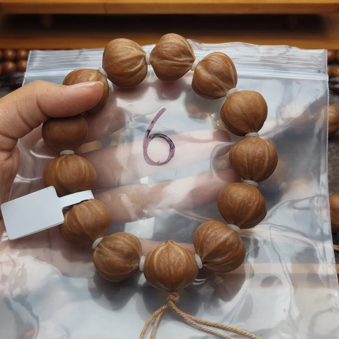 手串/手链橄榄核6号，2.35×2.1四花梅林铁核