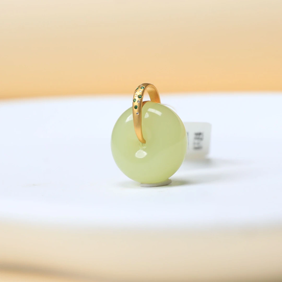 【潮生珠宝】·臻品·和田玉黄玉18K金新疆若羌平安扣吊坠