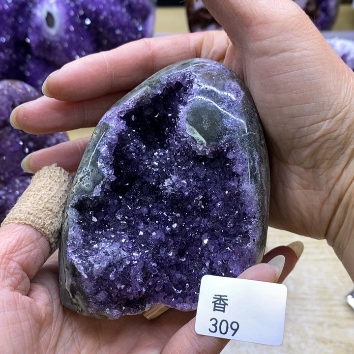 水晶大型摆件（非配饰）未镶嵌