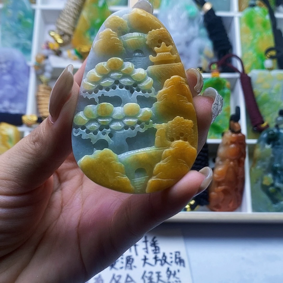 翡翠未镶嵌颈饰翡翠