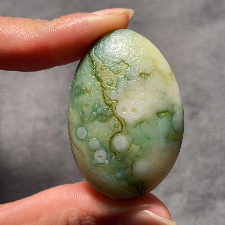 玛瑙/玉髓未镶嵌珠宝奇石