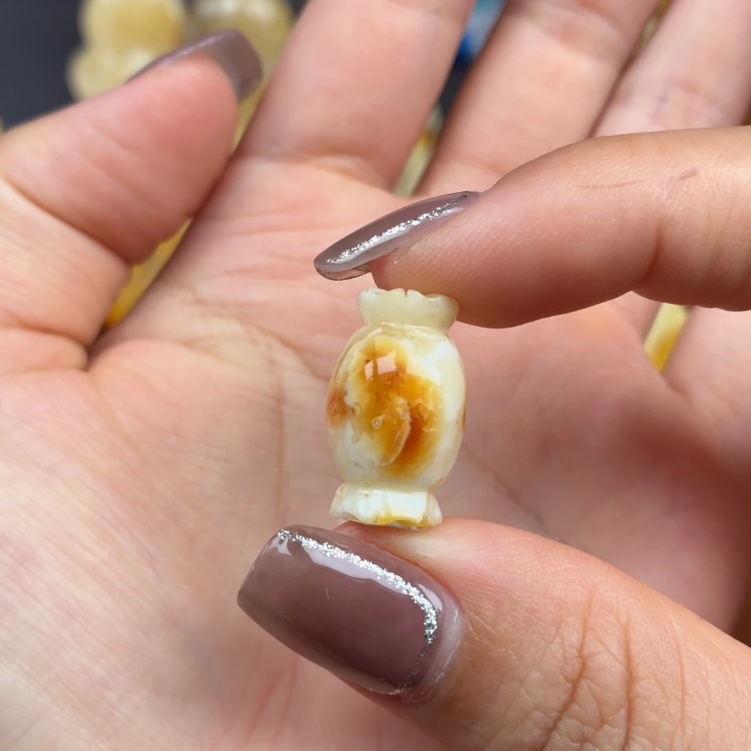 裸石琥珀未镶嵌蜜蜡