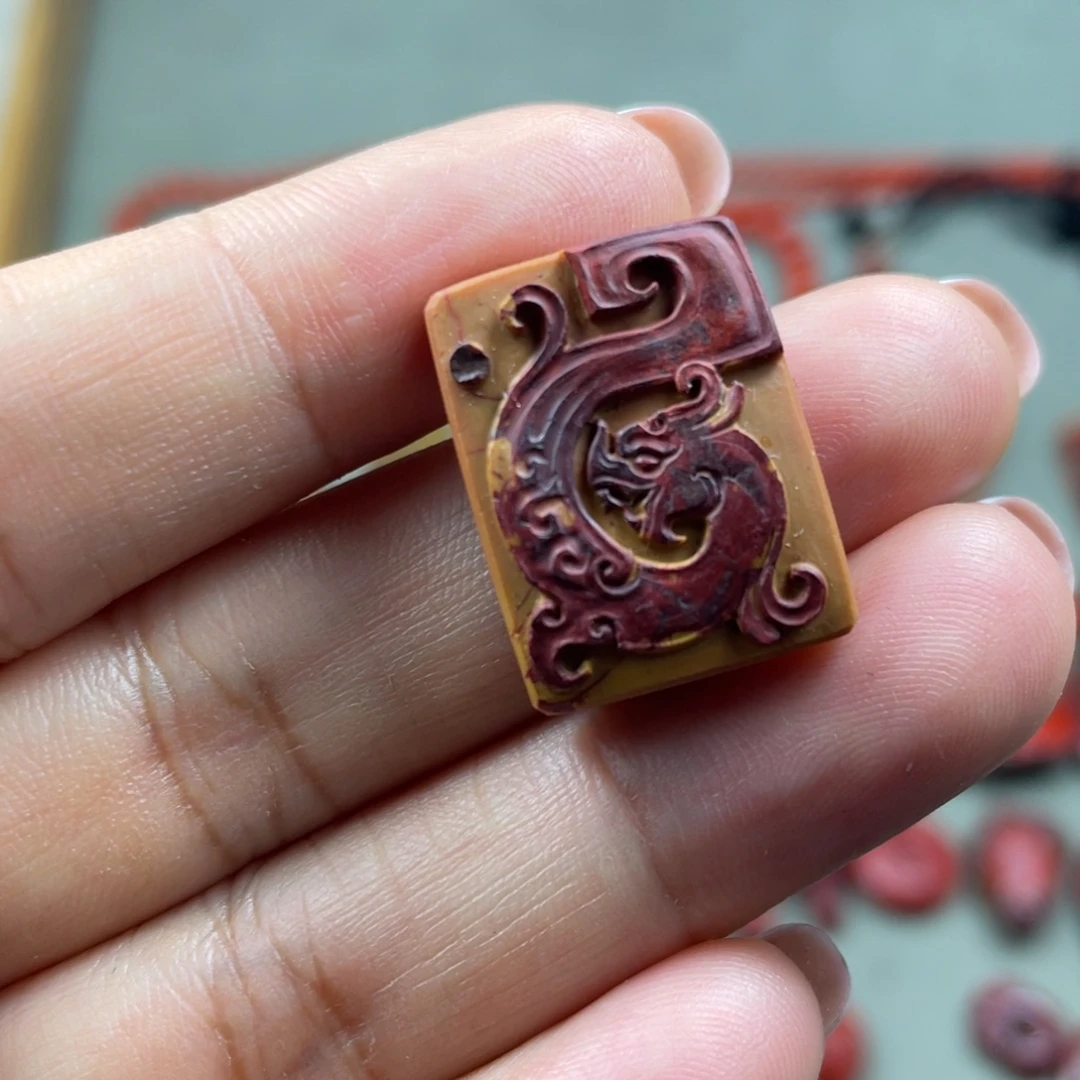 南红玛瑙未镶嵌颈饰