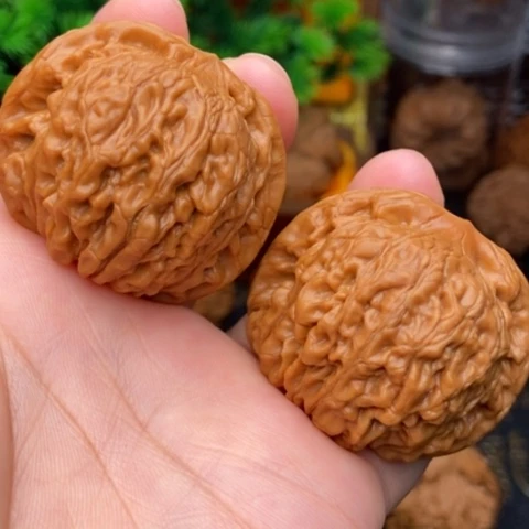 文玩核桃吊坠淋****伞石子磨43精修