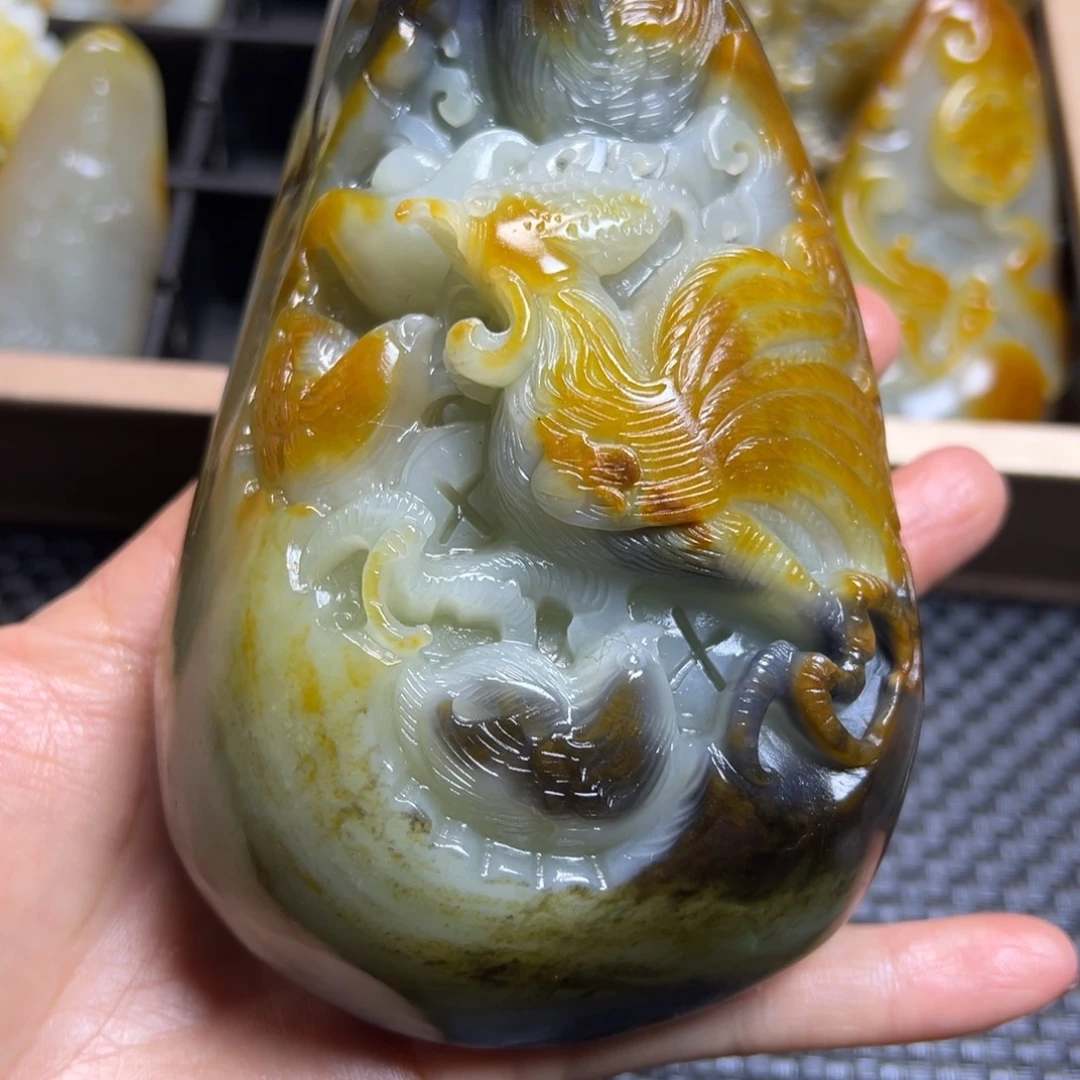 晚***5和田玉未镶嵌摆件