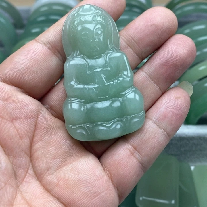 未镶嵌东陵石颈饰杨*