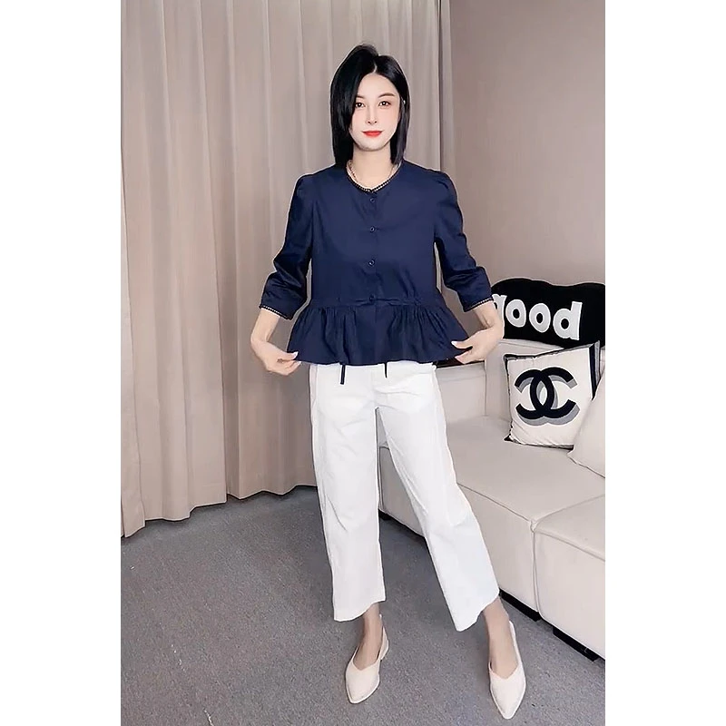 早秋新款修身型拼接韩版通勤圆领七分袖衬衫设计感休闲减龄上衣