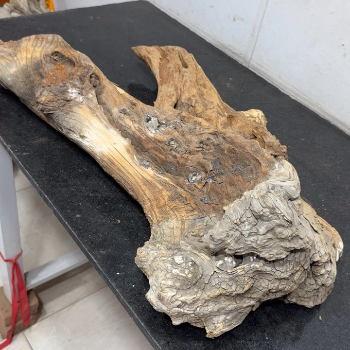 汐***荼香榧木客服18832259591