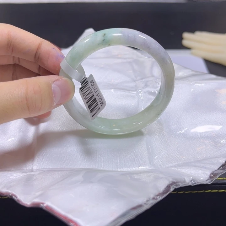 翡翠手镯未镶嵌天然a货翡翠多样性发货