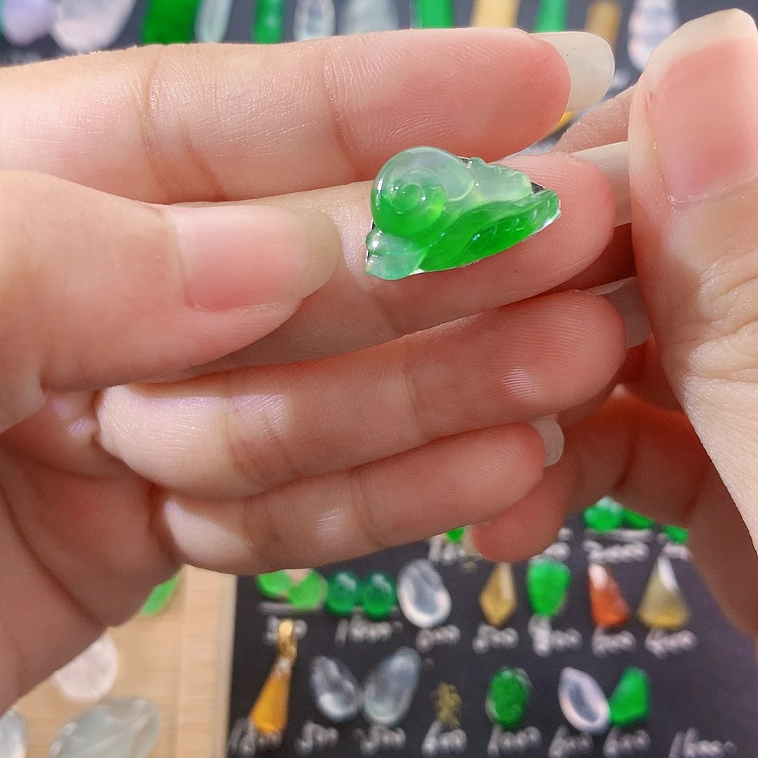 【闪购商品】颈饰未镶嵌翡翠蜗牛安居乐业