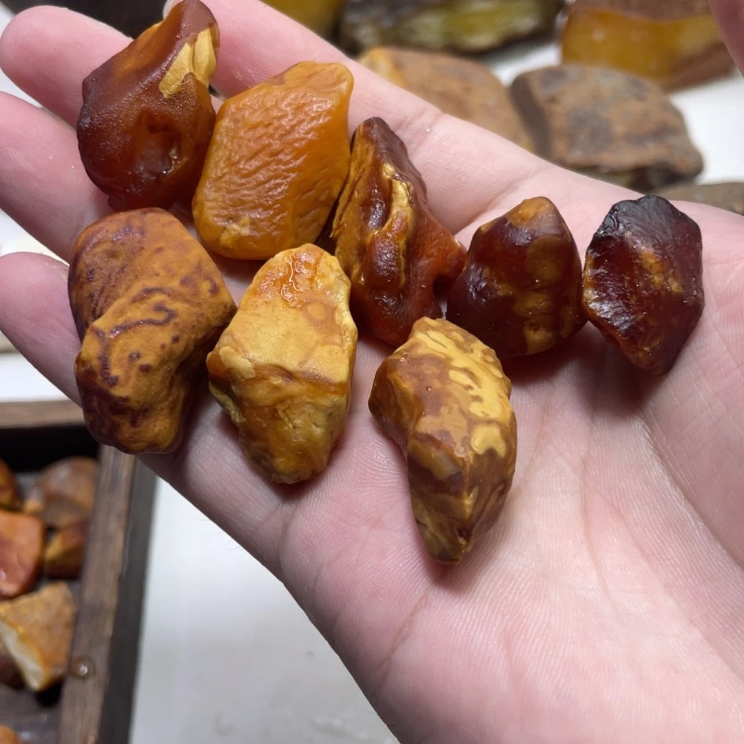 定制琥珀与**铭天然原矿