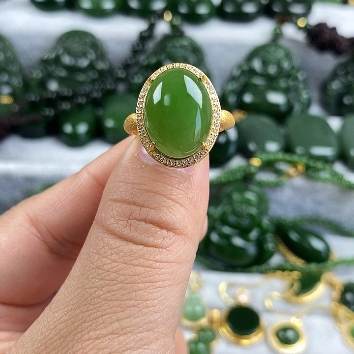 和田玉（碧玉）未镶嵌颈饰