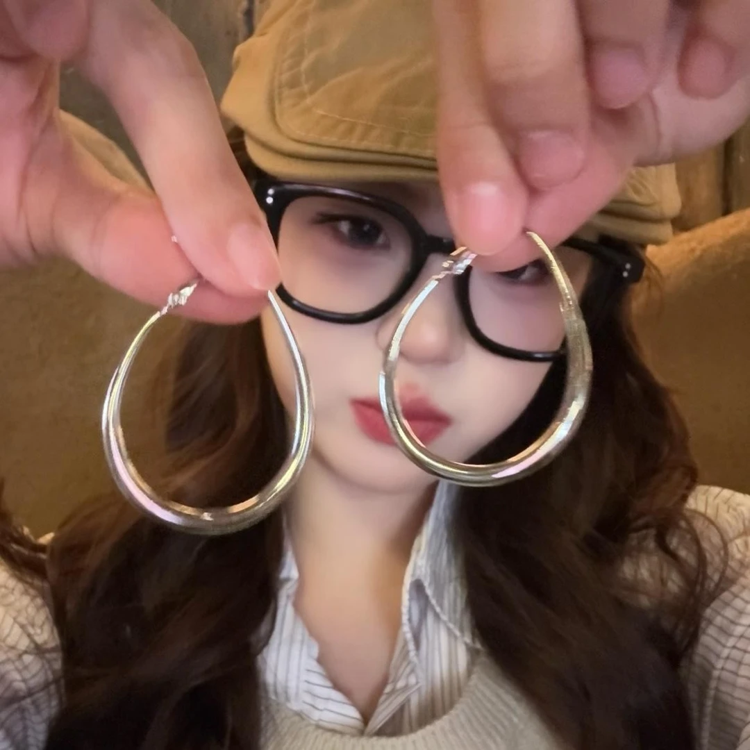 钛钢耳饰 轻奢小众简约水滴形素圈耳环高级感百搭气质耳圈耳钉