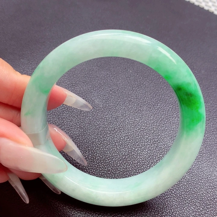 翡翠未镶嵌手镯翡翠